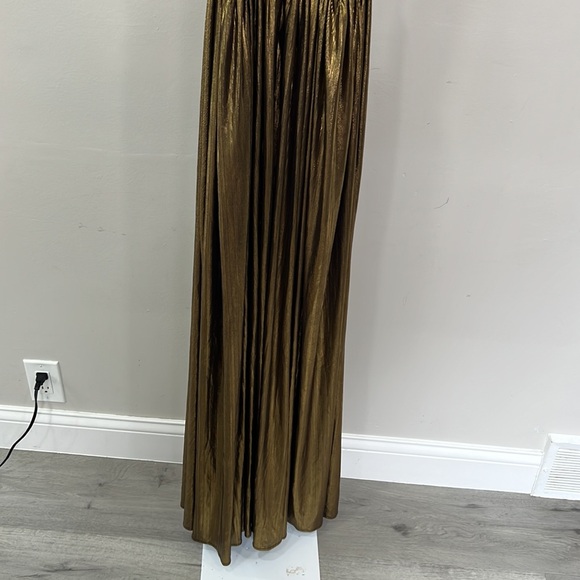 Bronx and Banco Goddess Gown in Gold - Picture 7 of 12